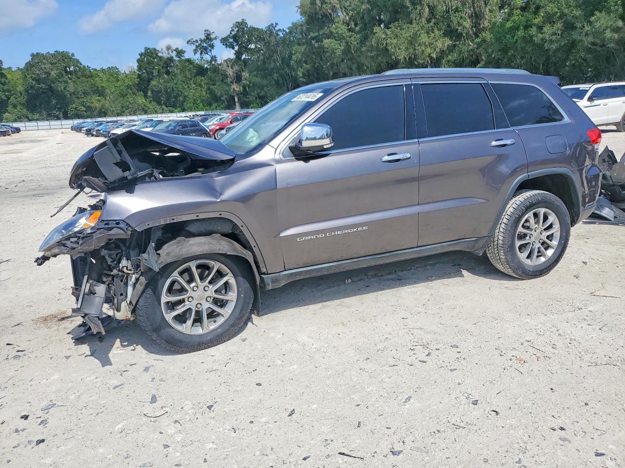 2015 Jeep Grand Cherokee Limited, VIN 1C4RJFBG2FC661280 — Front end