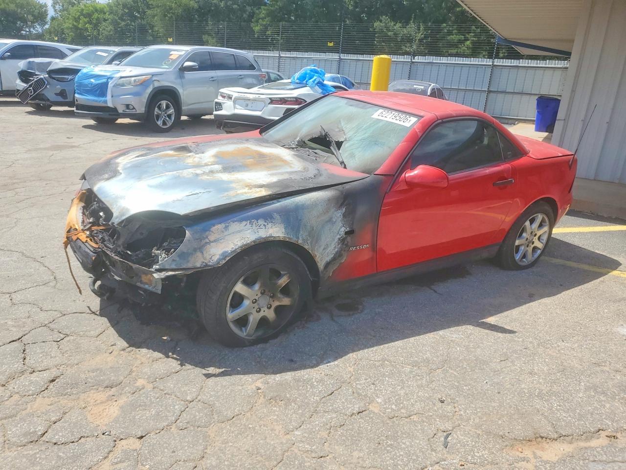 1999 Mercedes-Benz SLK 230/320, VIN WDBKK47F6XF095335 — Burn