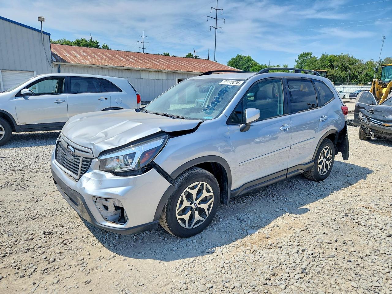 2020 Subaru Forester Premium, VIN JF2SKAJCXLH493517 — Зад