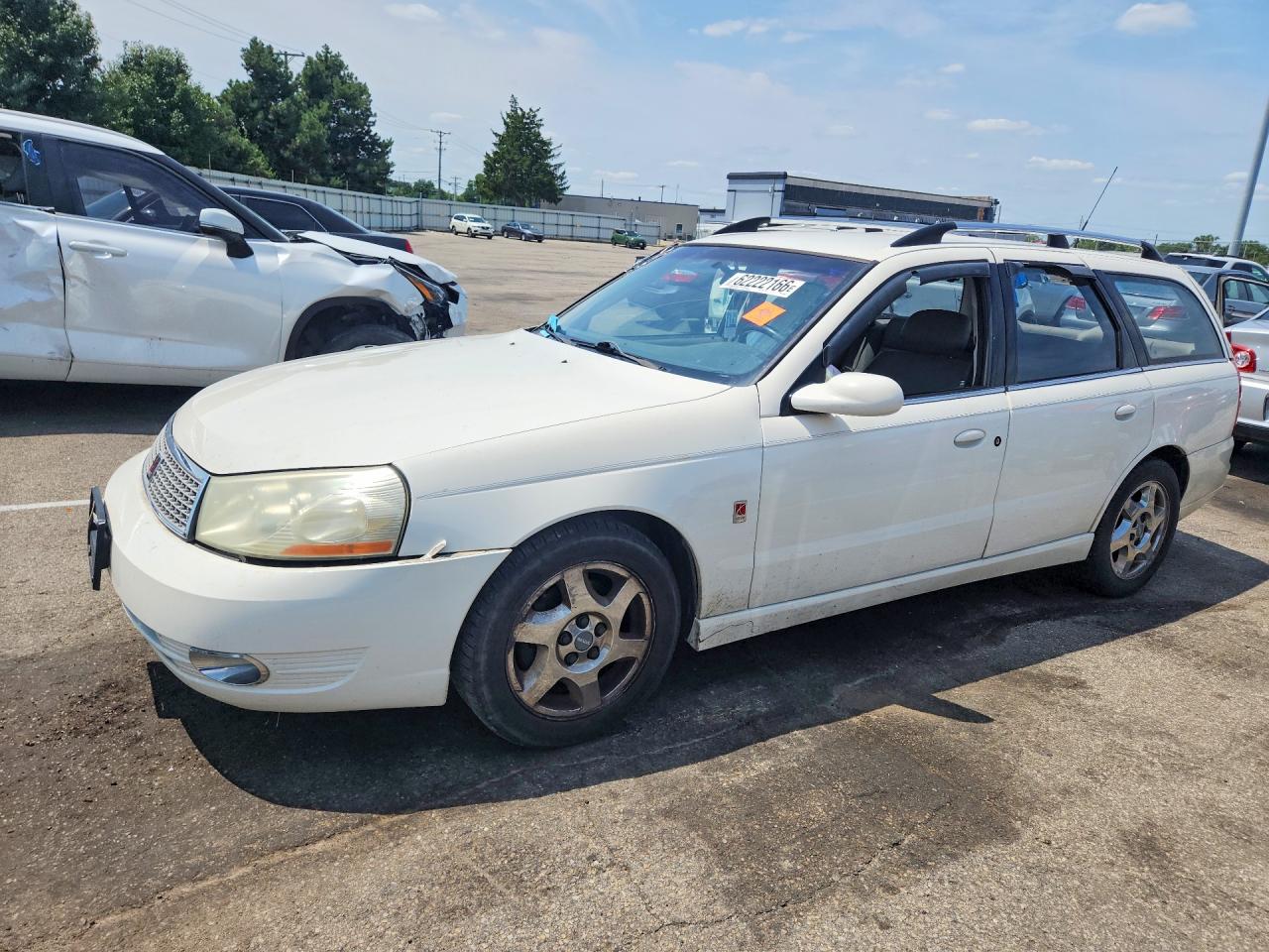 2003 Saturn LW, VIN 1G8JW84R93Y569732 — Side