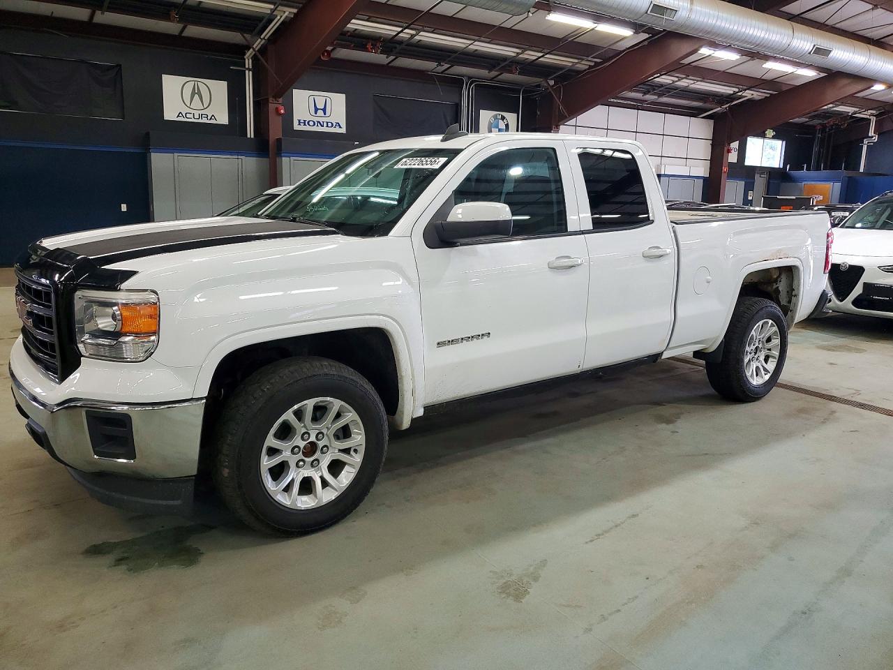 2015 GMC Sierra 1500, VIN 1GTV2TECXFZ419031 — Rear end