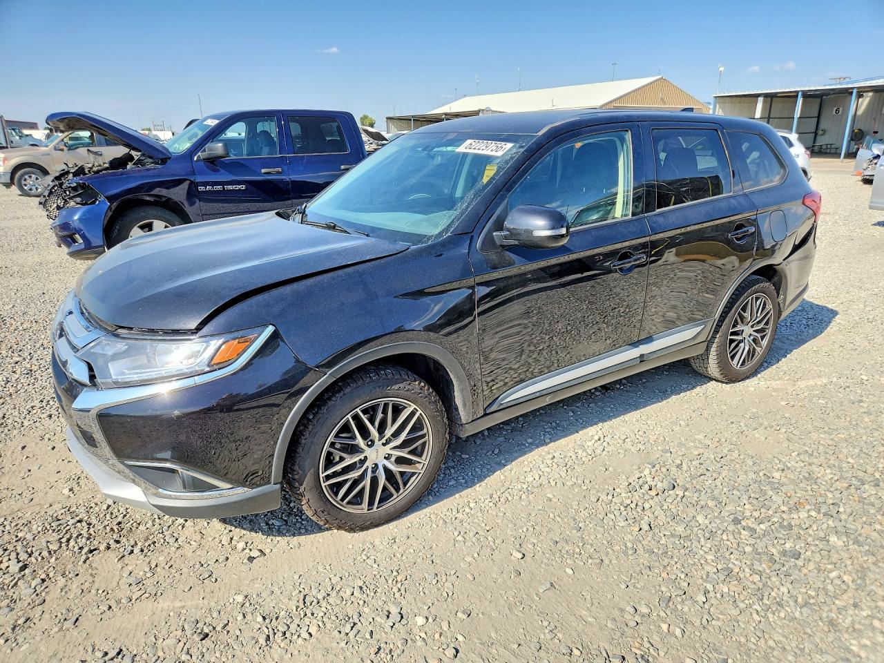 2018 Mitsubishi Outlander ES, VIN JA4AZ3A35JZ054566 — Перед