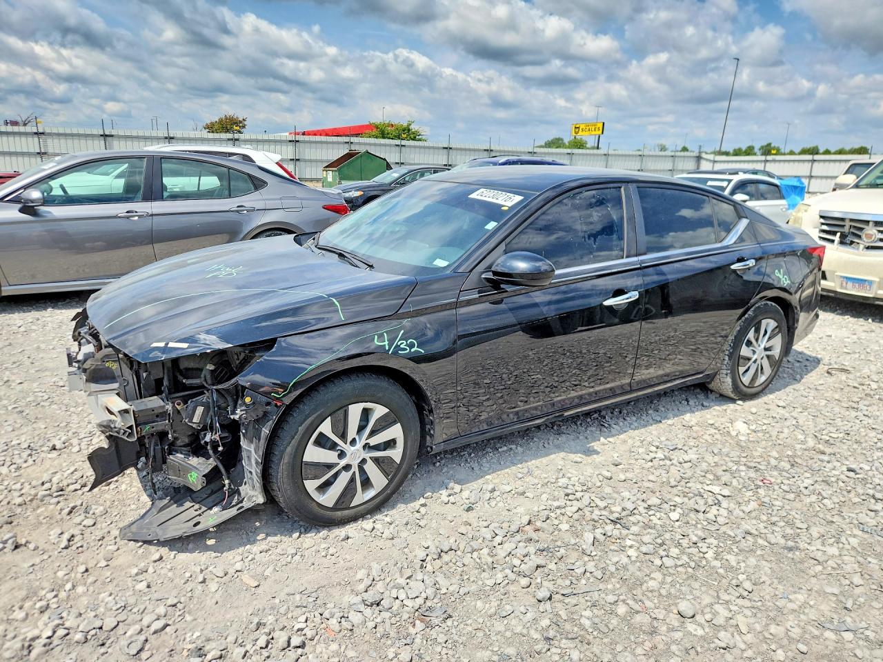 2020 Nissan Altima S, VIN 1N4BL4BV7LC272327 — Front end