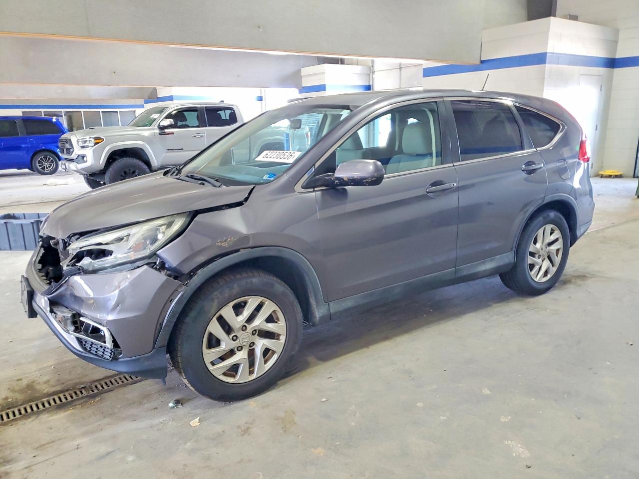 2015 Honda CR-V EX, VIN 2HKRM3H5XFH525978 — Front end
