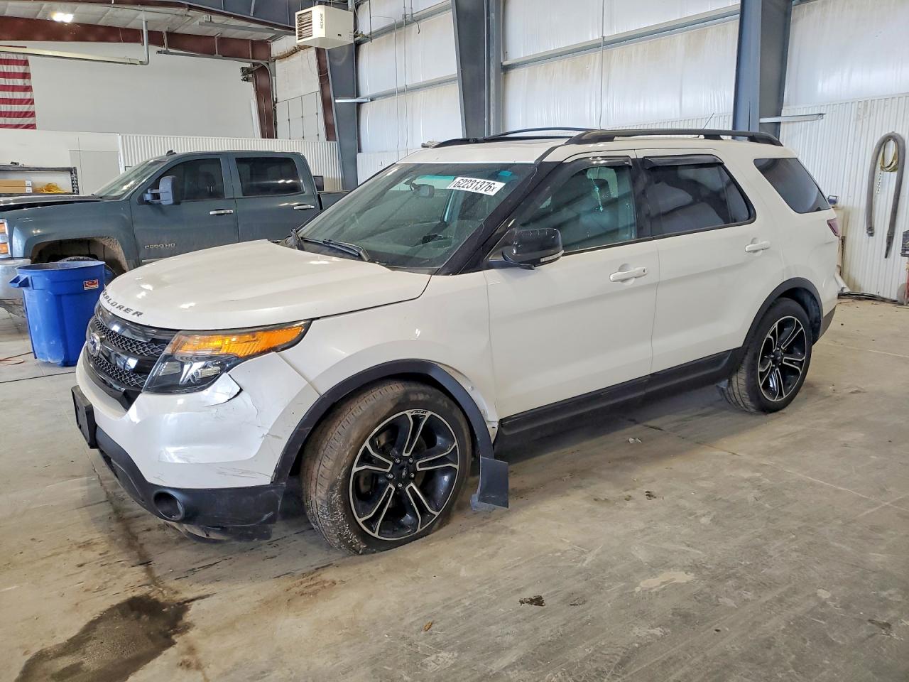 2015 Ford Explorer Sport, VIN 1FM5K8GT8FGB17111 — Front end