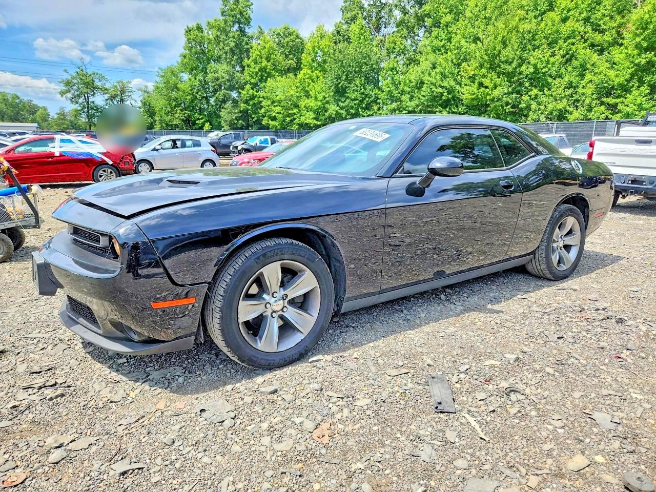 2015 Dodge Challenger SXT, VIN 2C3CDZAG1FH873444 — Front end