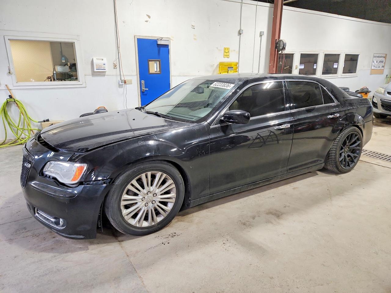 2011 Chrysler 300 C, VIN 2C3CK6CT7BH569110 — Front end