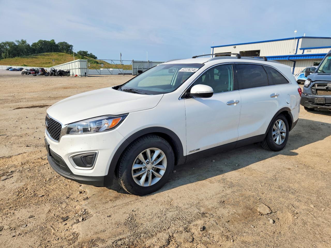 2017 Kia Sorento LX, VIN 5XYPGDA52HG209676 — Rear end