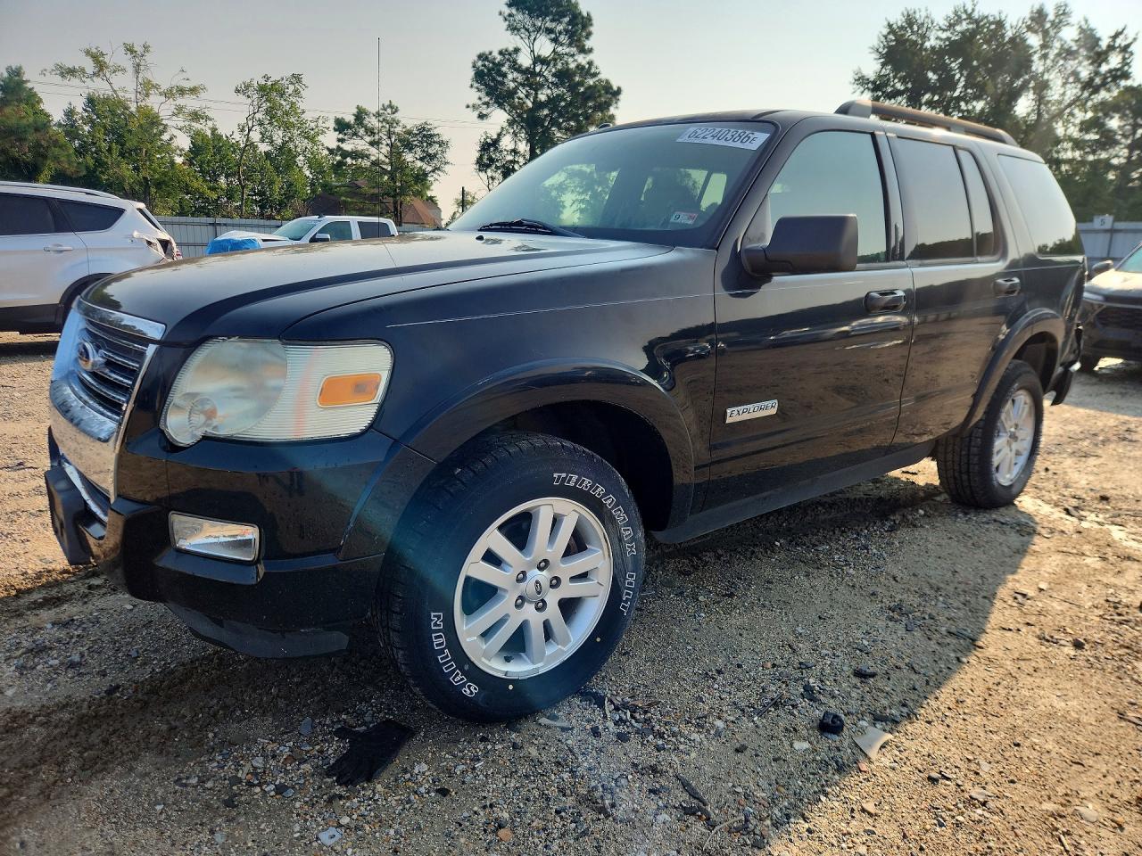 2008 Ford Explorer XLT, VIN 1FMEU63E08UA16011 — Rear end