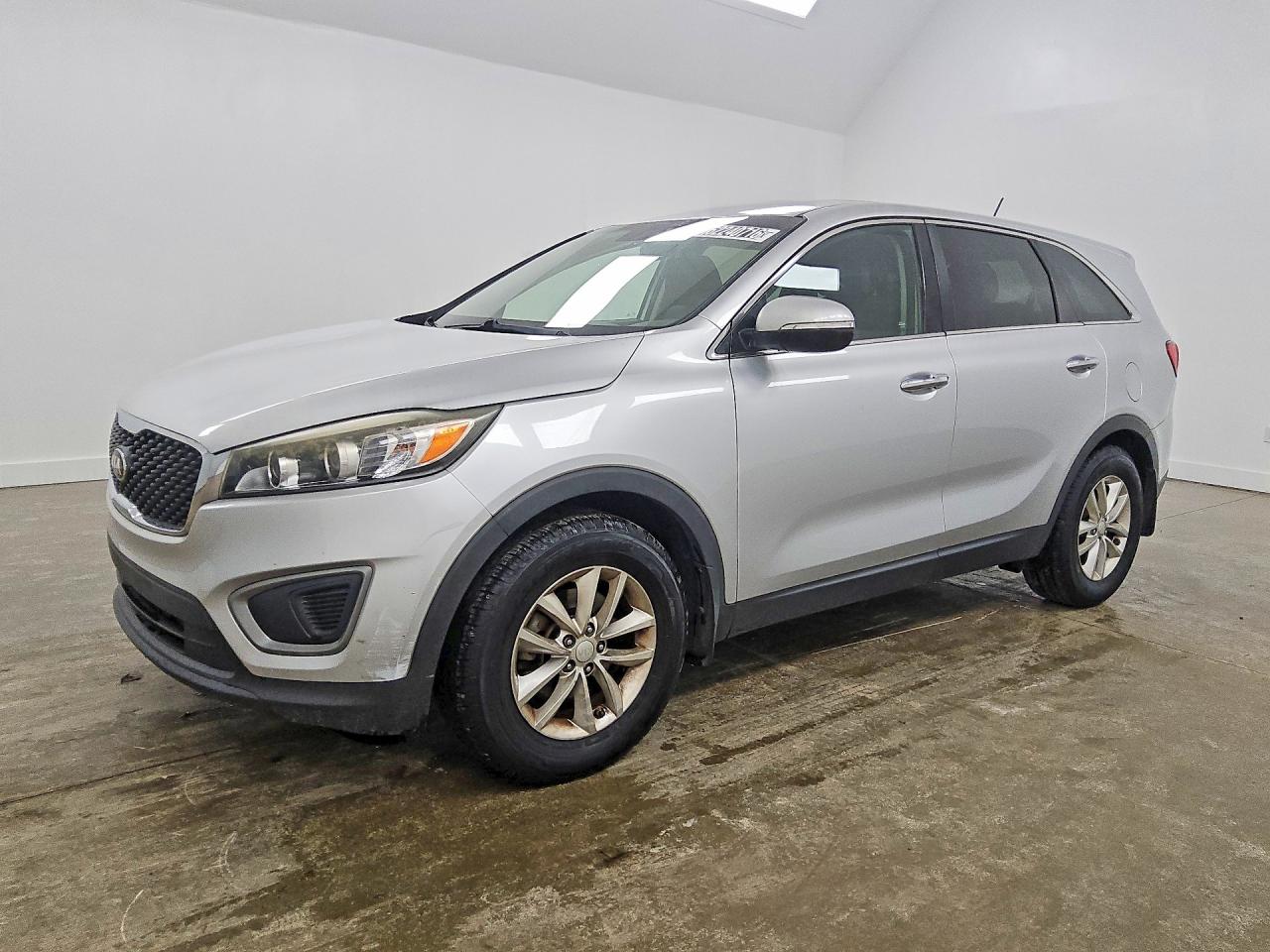 2016 Kia Sorento L, VIN 5XYPG4A37GG069184 — Механическое