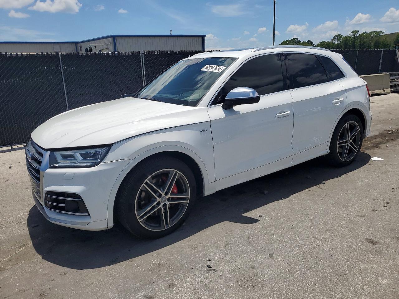 2018 Audi SQ5 Prestige, VIN WA1C4AFY8J2182275 — Зад