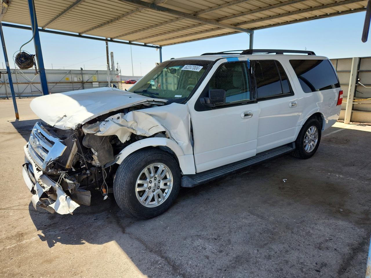 2011 Ford Expedition Max XLT, VIN 1FMJK1H59BEF30070 — Front end