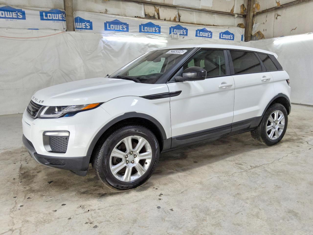 2017 Land Rover Range Rover Evoque SE, VIN SALVP2BG8HH223142 — Front end
