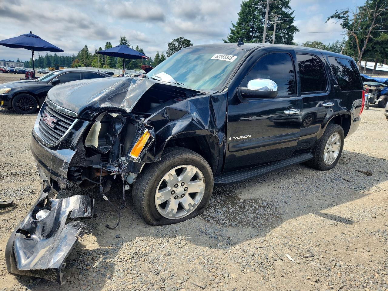 2007 GMC Yukon SLT, VIN 1GKFK13087J349129 — Front end