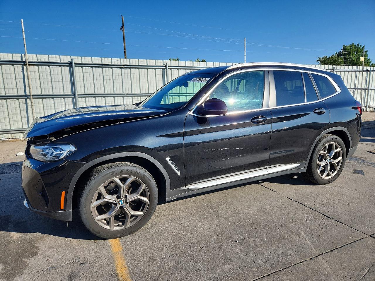 2022 BMW X3 xDrive30i, VIN 5UX53DP06N9M93324 — Front end