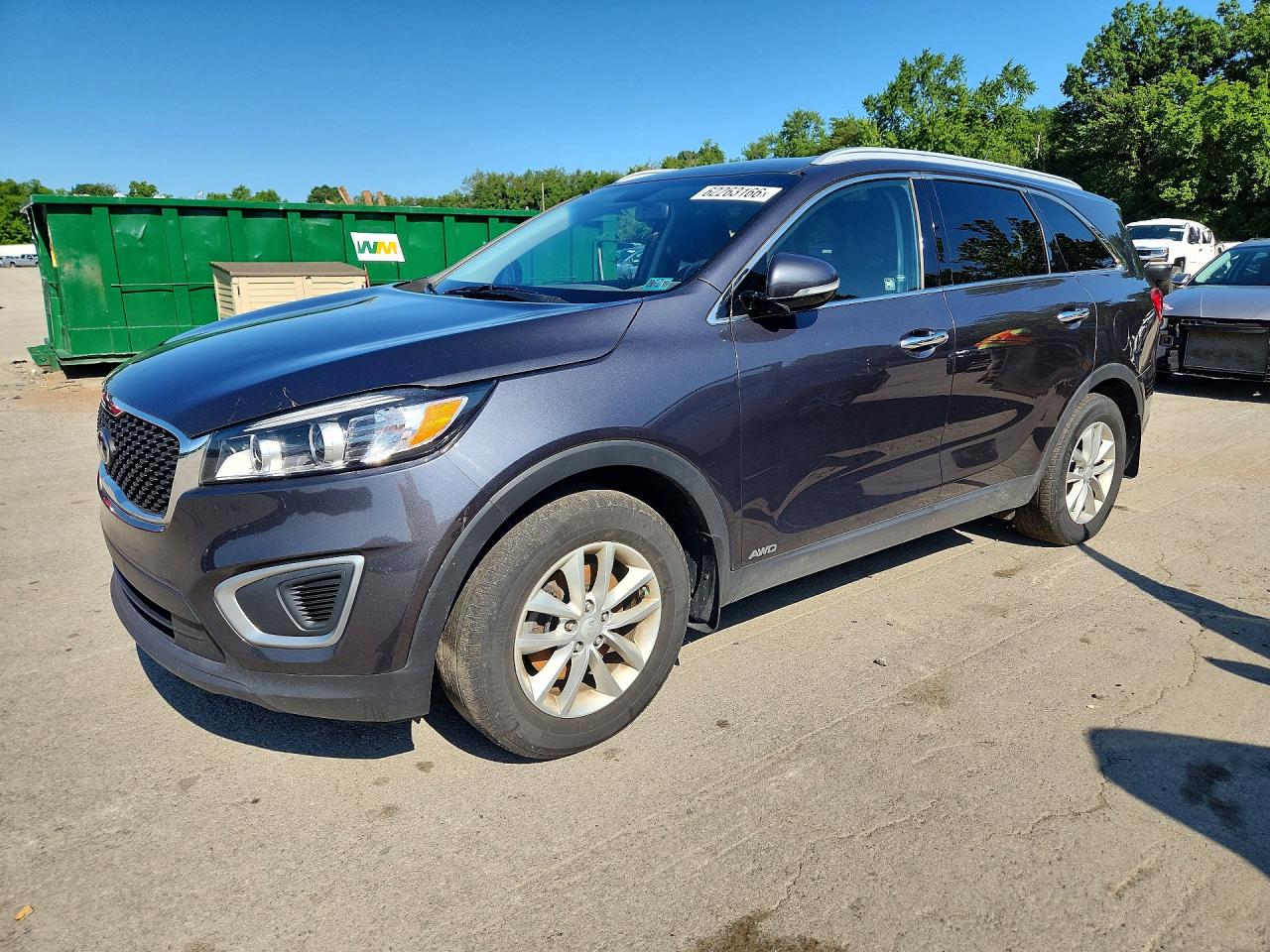 2016 Kia Sorento LX, VIN 5XYPGDA37GG106122 — Side