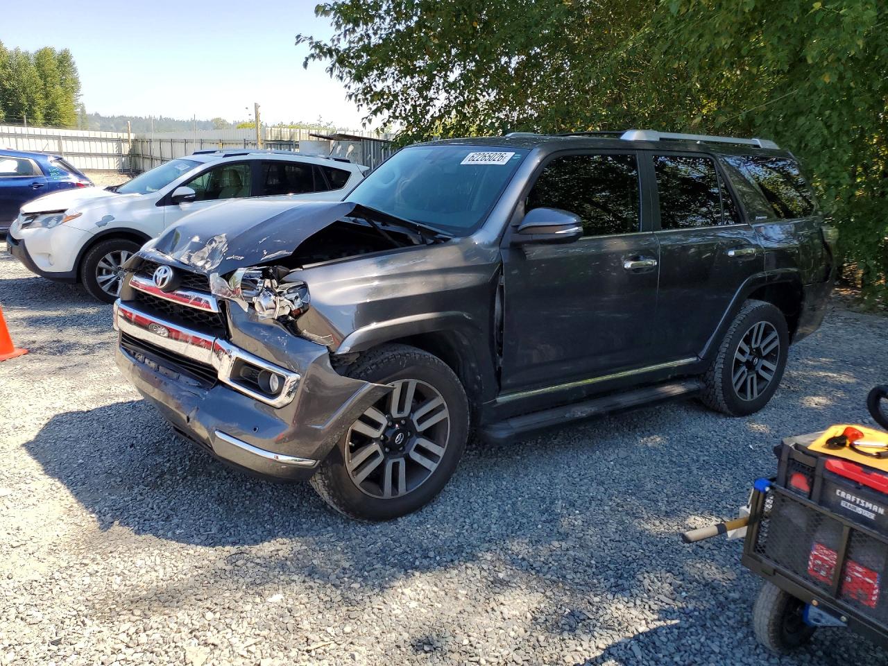 2019 Toyota 4Runner Limited, VIN JTEBU5JR3K5655181 — Front end
