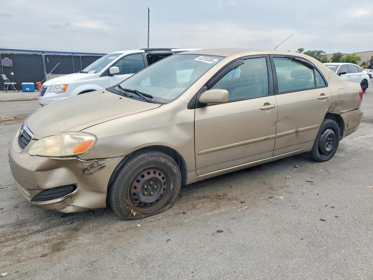 2008 Toyota Corolla LE, VIN 1NXBR32E08Z981794 — Перед