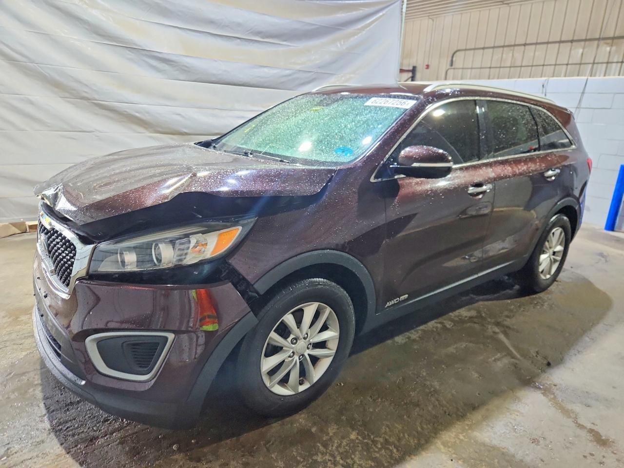 2016 Kia Sorento LX, VIN 5XYPGDA56GG003369 — Front end