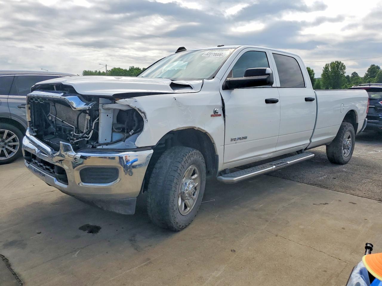 2021 Ram 3500 Tradesman, VIN 3C63R3GL9MG667825 — Перед