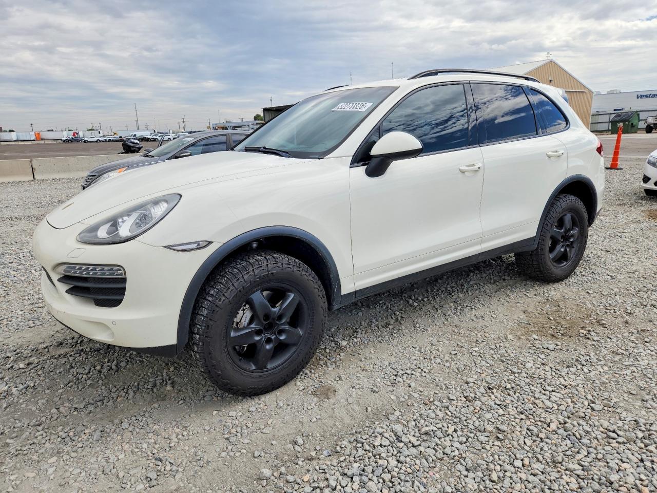 2012 Porsche Cayenne S, VIN WP1AB2A26CLA40708 — Undercarriage