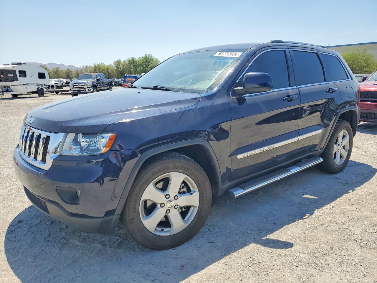 2013 Jeep Grand Cherokee Laredo, VIN 1C4RJFAG2DC548184 — Rear end