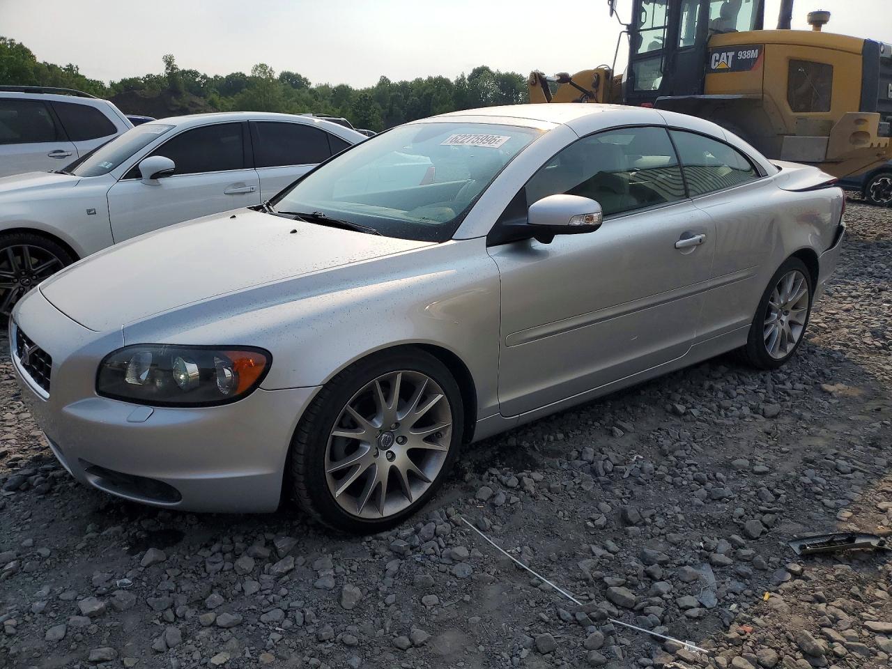 2008 Volvo C70, VIN YV1MC67208J044423 — Rear end