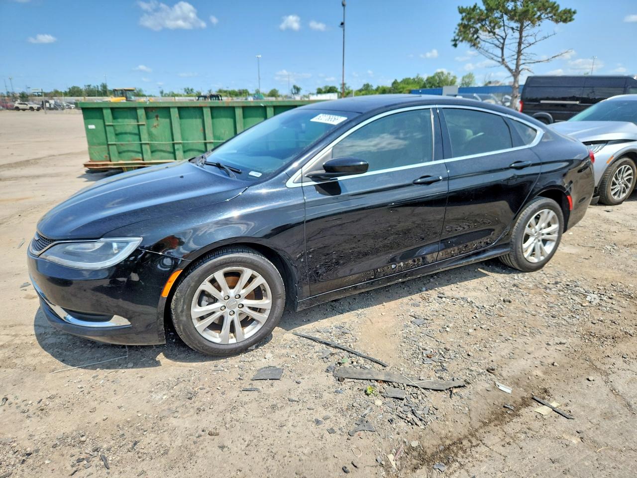 2015 Chrysler 200 Limited, VIN 1C3CCCABXFN635071 — Front end