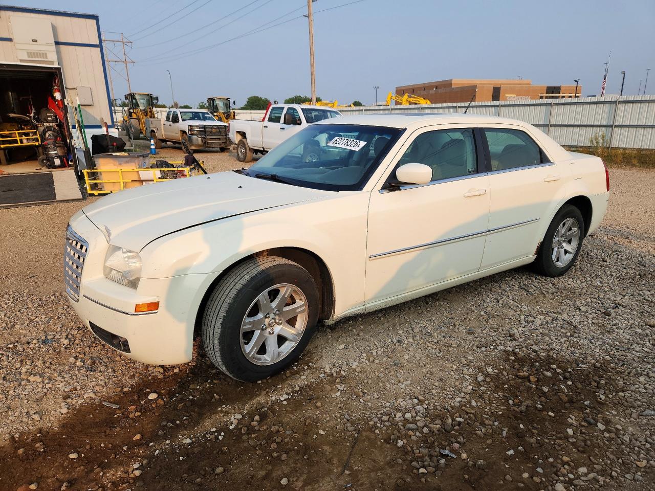 2008 Chrysler 300 Touring, VIN 2C3KA53G68H131716 — Interior fire