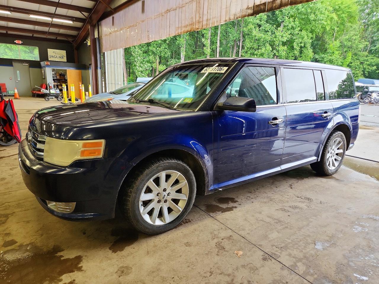 2011 Ford Flex SEL, VIN 2FMHK6CC5BBD00555 — Rear end