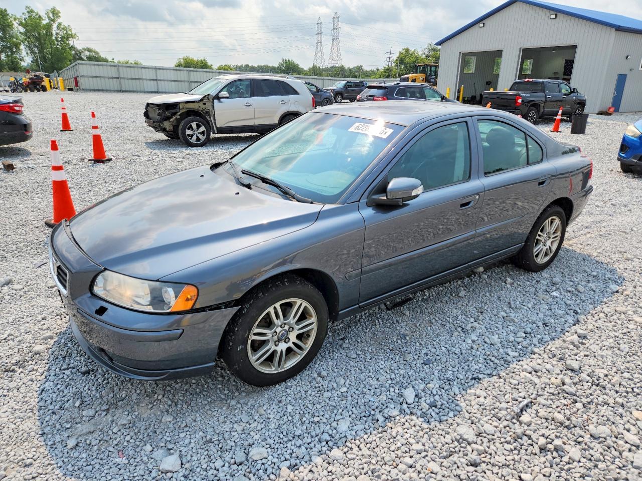 2007 Volvo S60 2.5L Turbo, VIN YV1RH592X72639531 — Перед