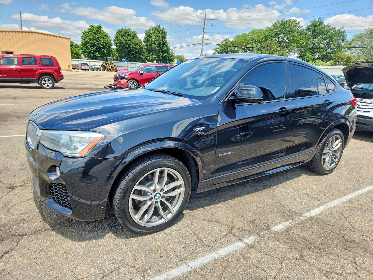 2016 BMW X4 xDrive35i, VIN 5UXXW5C5XG0N92775 — Мелкие вмятины и царапины