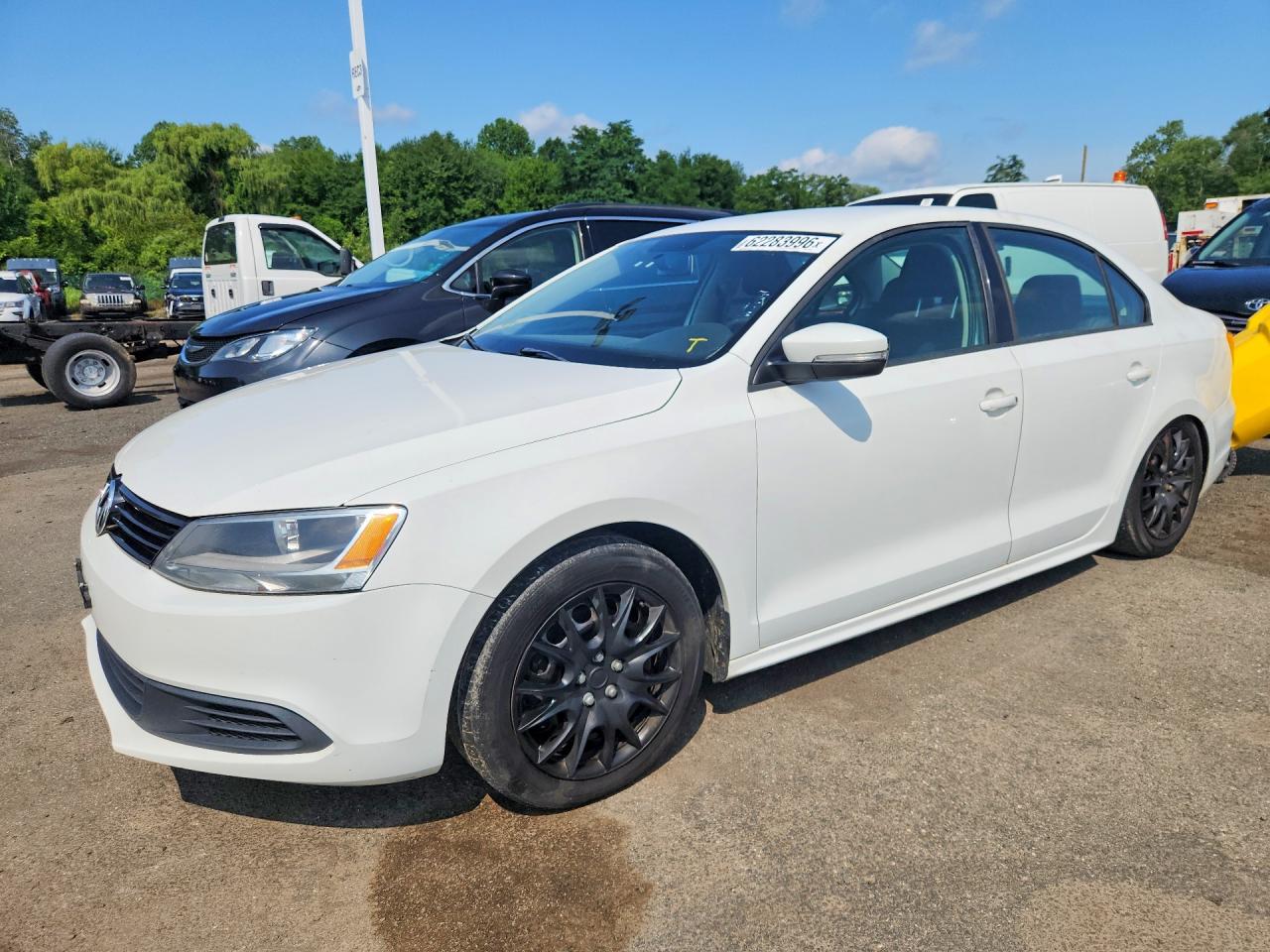 2014 Volkswagen Jetta SE, VIN 3VWD17AJXEM294572 — Мелкие вмятины и царапины