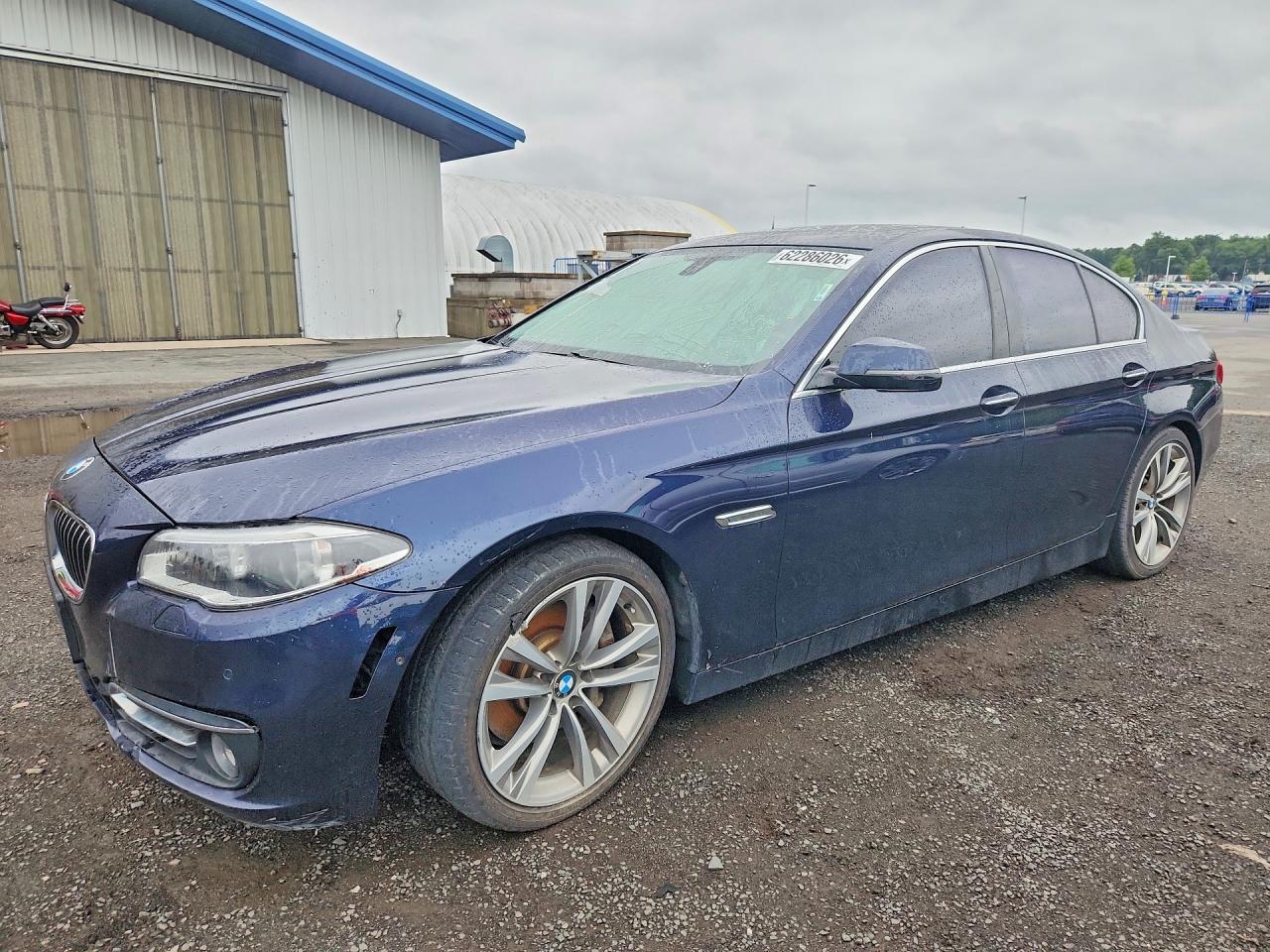2016 BMW 5 Series 535i xDrive, VIN WBA5B3C57GG257020 — Minor dents and scratches