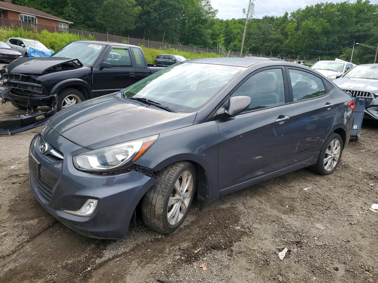 2012 Hyundai Accent GLS, VIN KMHCU4AE1CU043211 — Front end