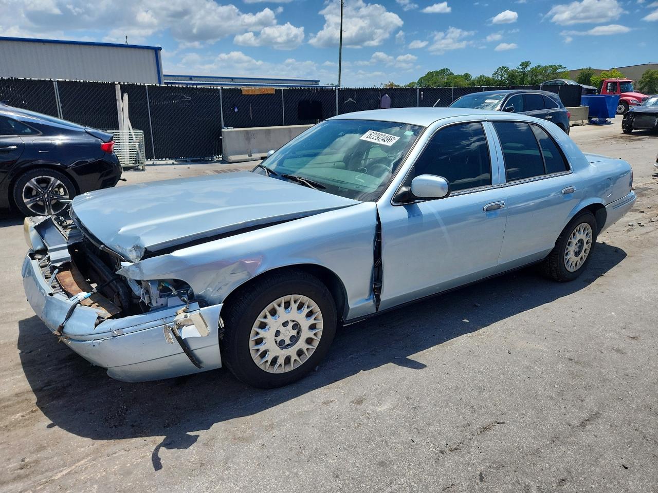 2003 Mercury Grand Marquis GS Convenience, VIN 2MEFM74W93X692589 — Front end