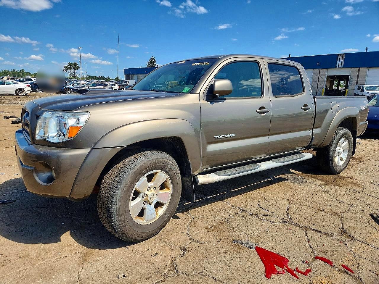 2010 Toyota Tacoma PreRunner, VIN 3TMKU4HN6AM025827 — Мелкие вмятины и царапины