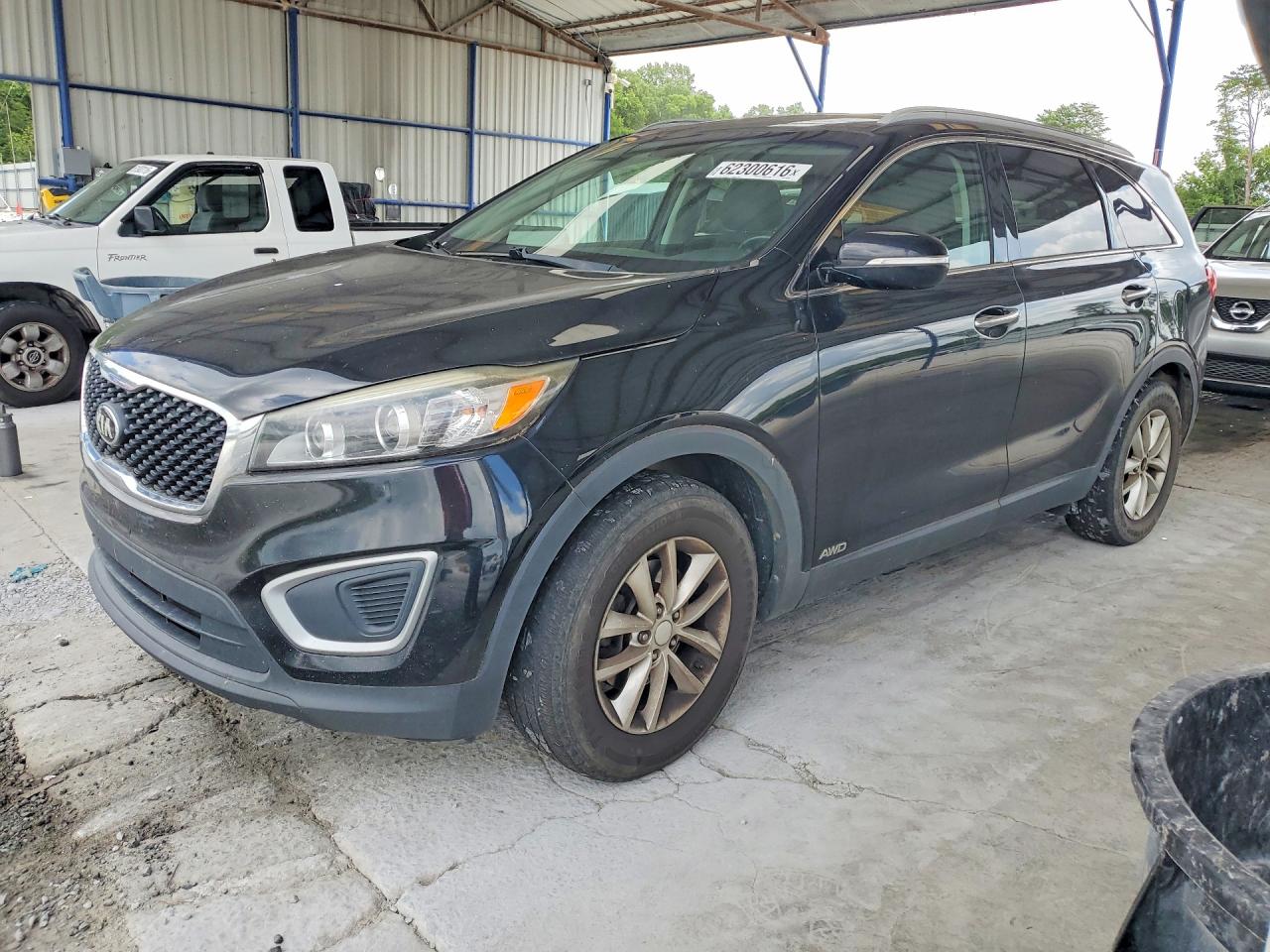 2016 Kia Sorento LX, VIN 5XYPGDA36GG013799 — Minor dents and scratches