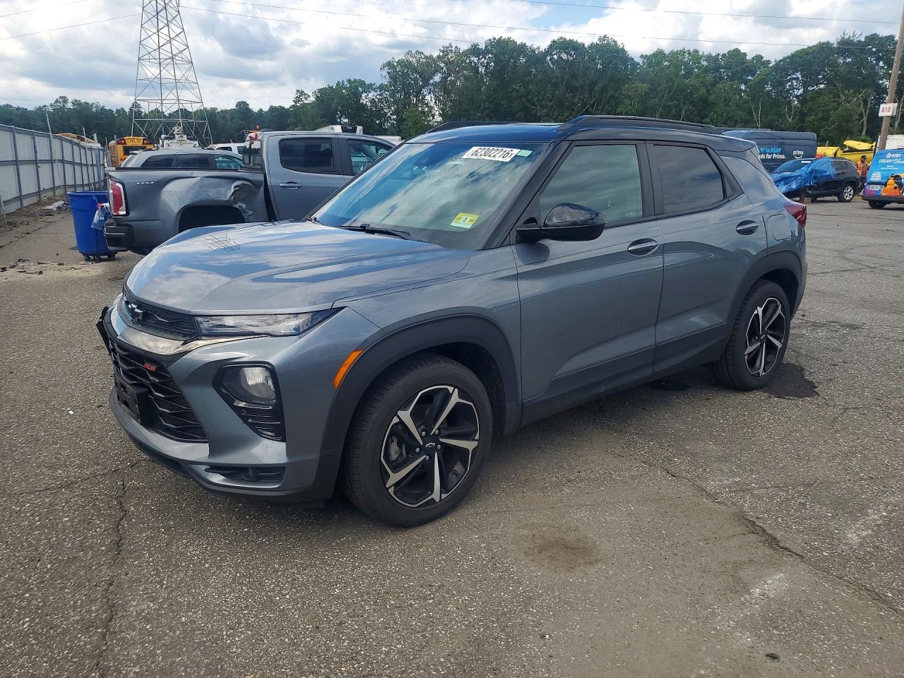 2021 Chevrolet TrailBlazer RS, VIN KL79MTSL2MB090666 — Перед