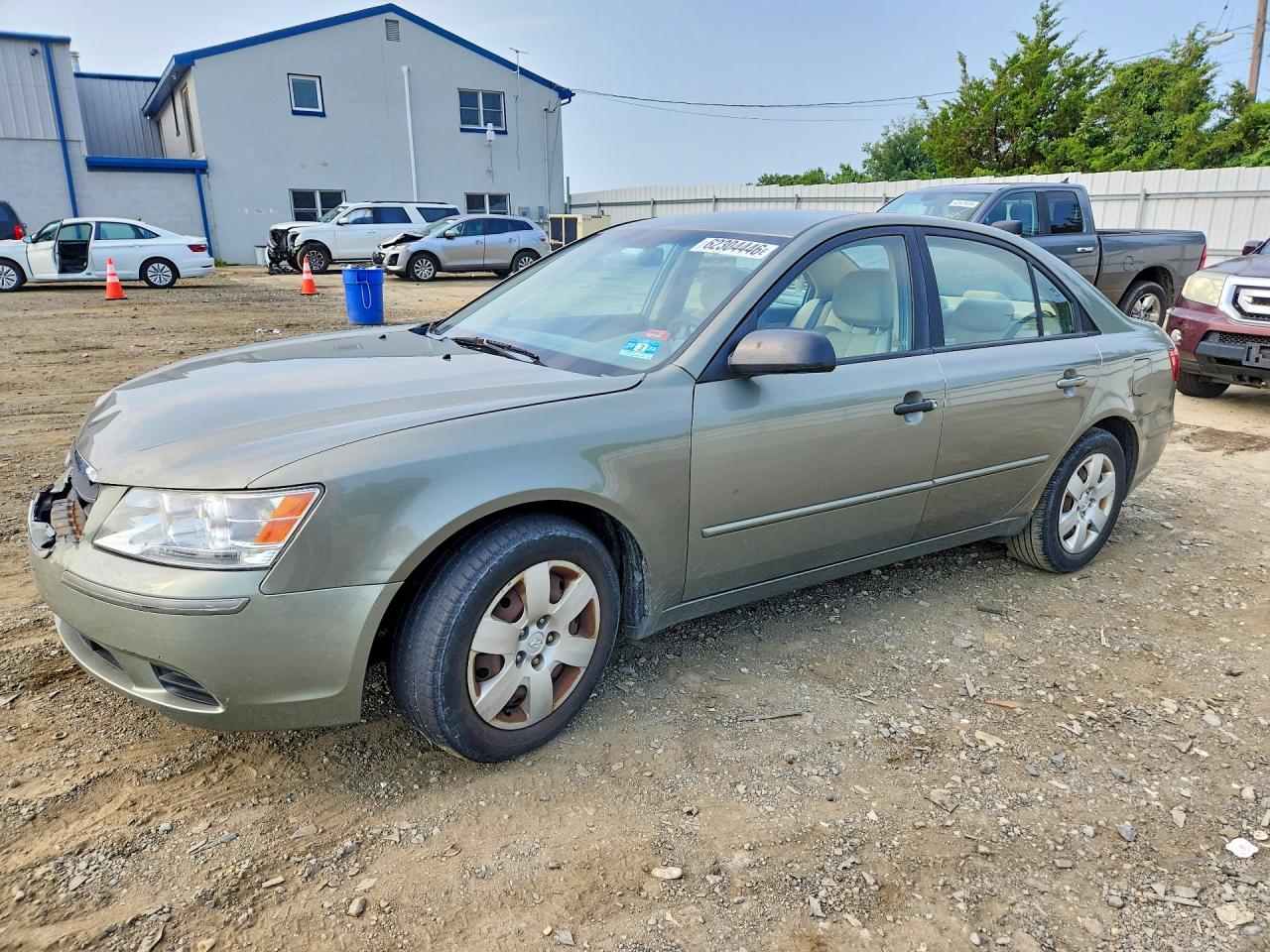 2010 Hyundai Sonata GLS, VIN 5NPET4AC6AH645351 — Перед