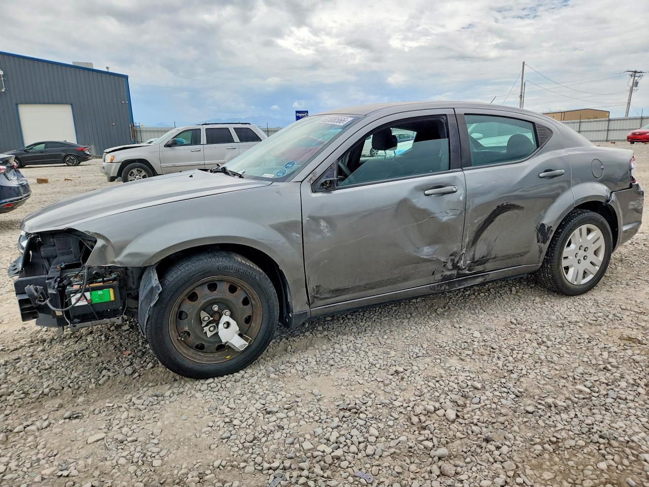 2012 Dodge Avenger SE, VIN 1C3CDZAB1CN331820 — Side