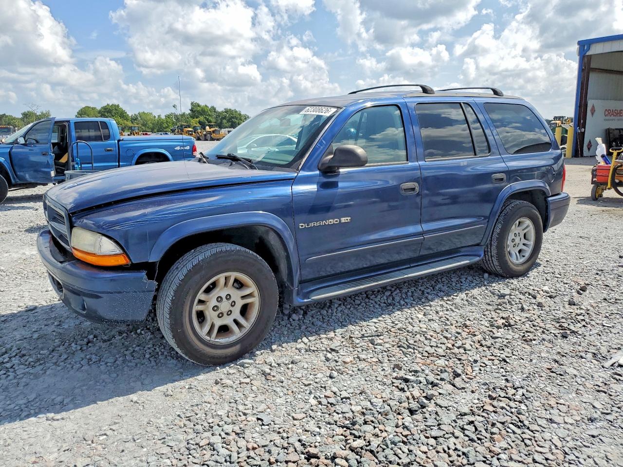 2001 Dodge Durango, VIN 1B4HR28N61F547029 — Front end