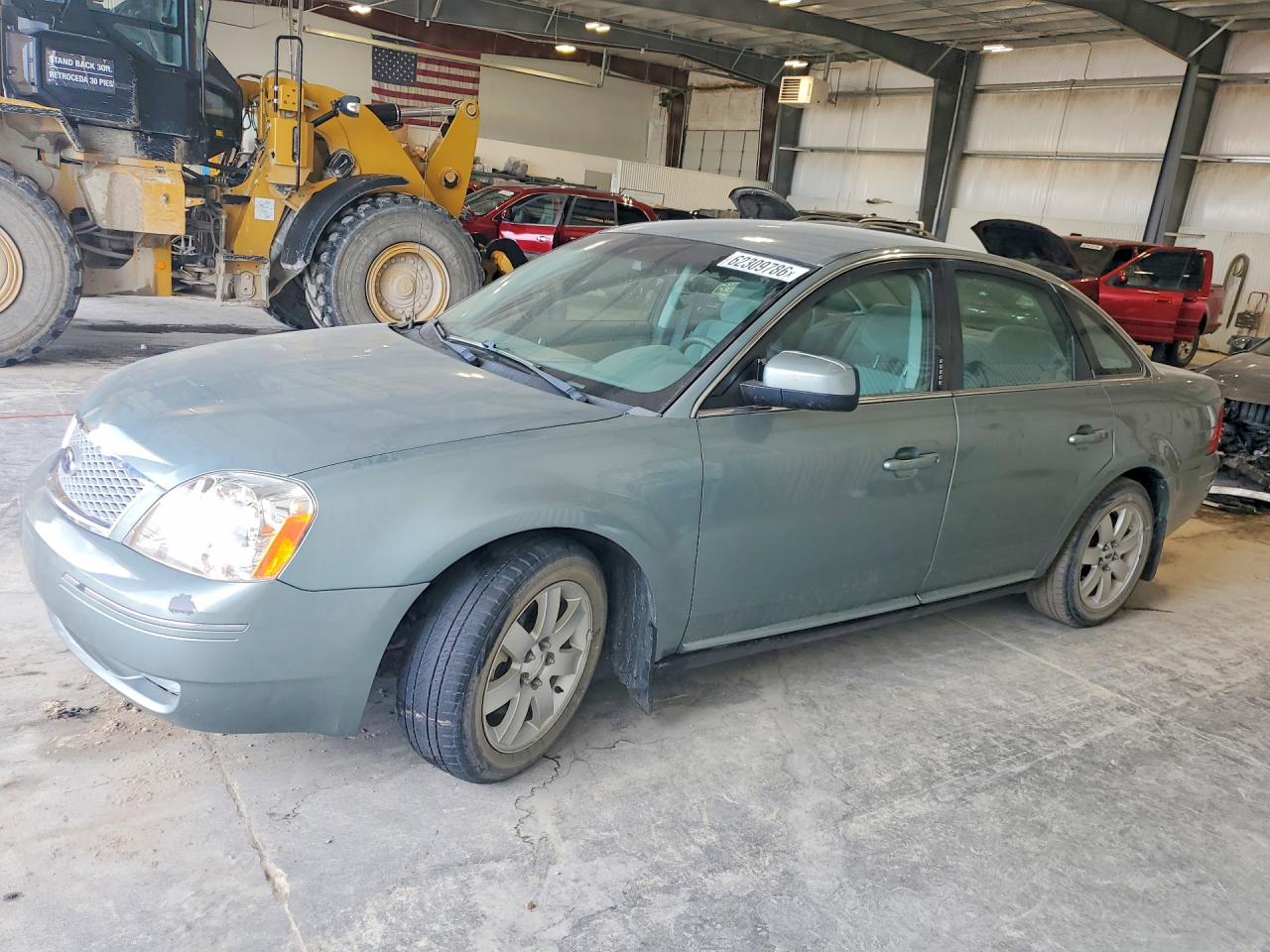 2007 Ford Five Hundred SEL, VIN 1FAHP24137G124848 — Front end