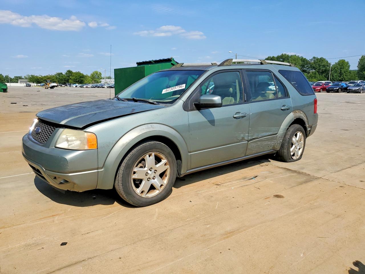 2007 Ford Freestyle Limited, VIN 1FMDK031X7GA30216 — Бок