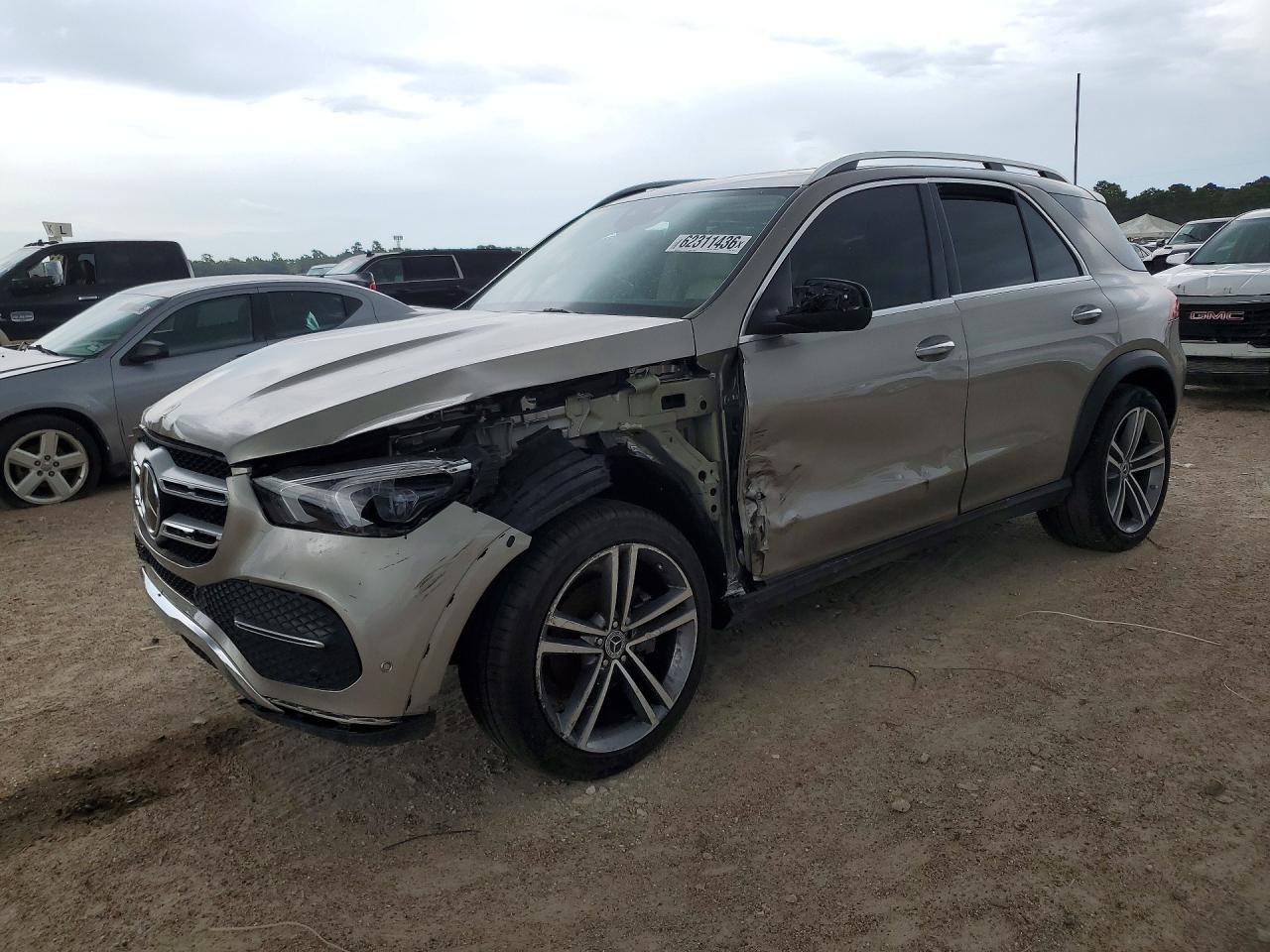 2022 Mercedes-Benz GLE 350, VIN 4JGFB4JB2NA700014 — Front end