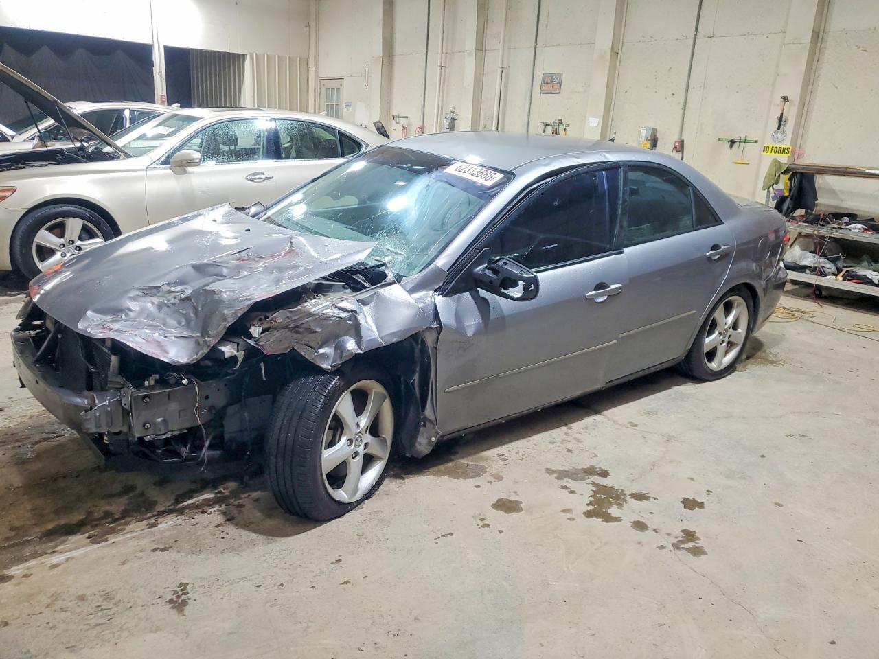 2007 Mazda 6 i Sport VE, VIN 1YVHP80C775M52719 — Бок