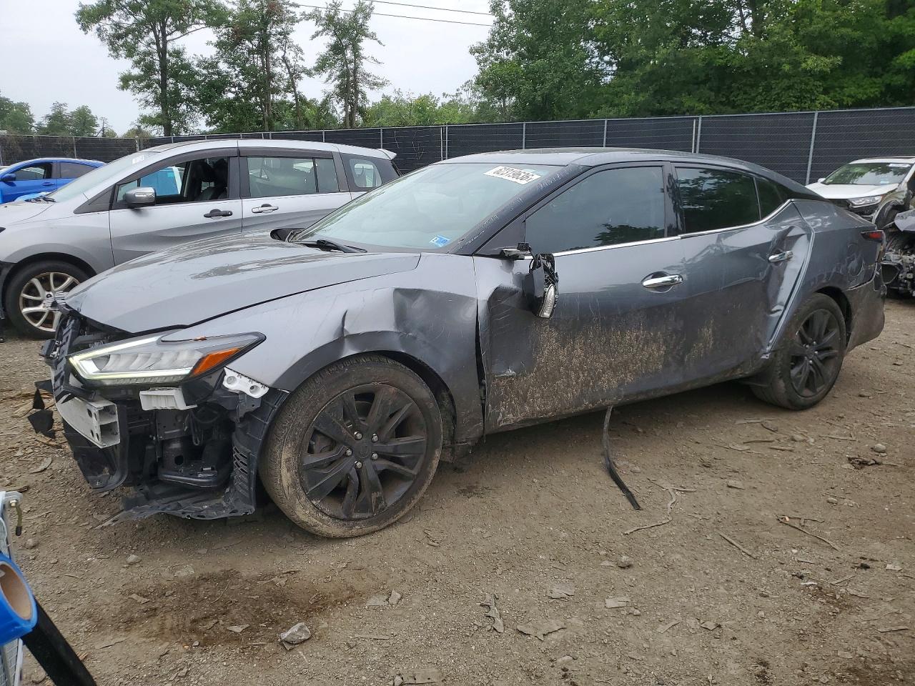 2019 Nissan Maxima S, VIN 1N4AA6AVXKC361841 — Side