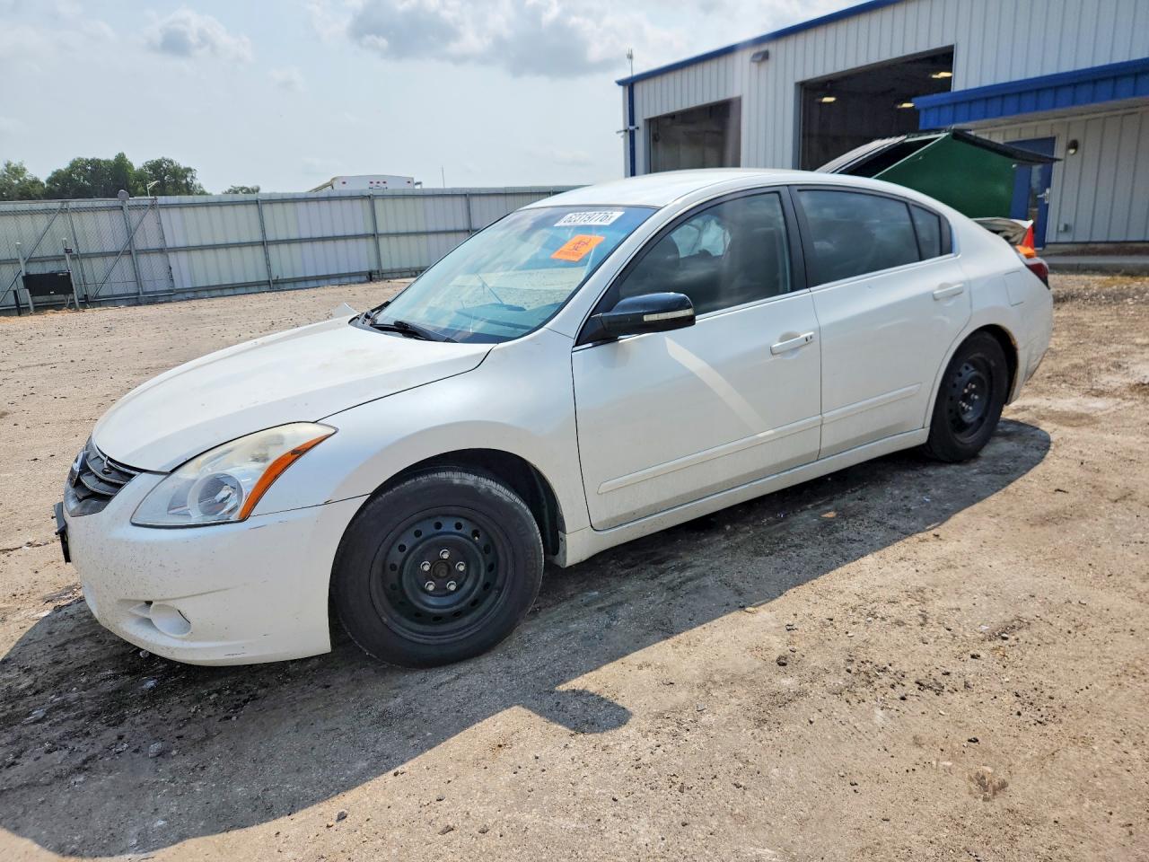 2010 Nissan Altima S, VIN 1N4AL2AP3AN499809 — Side