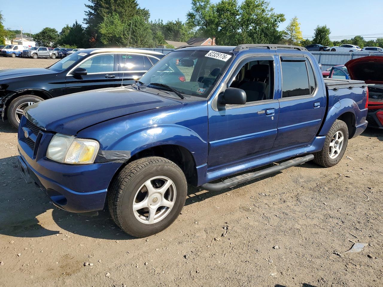 2005 Ford Explorer Sport Trac XLS, VIN 1FMZU77K35UB56766 — Rear end
