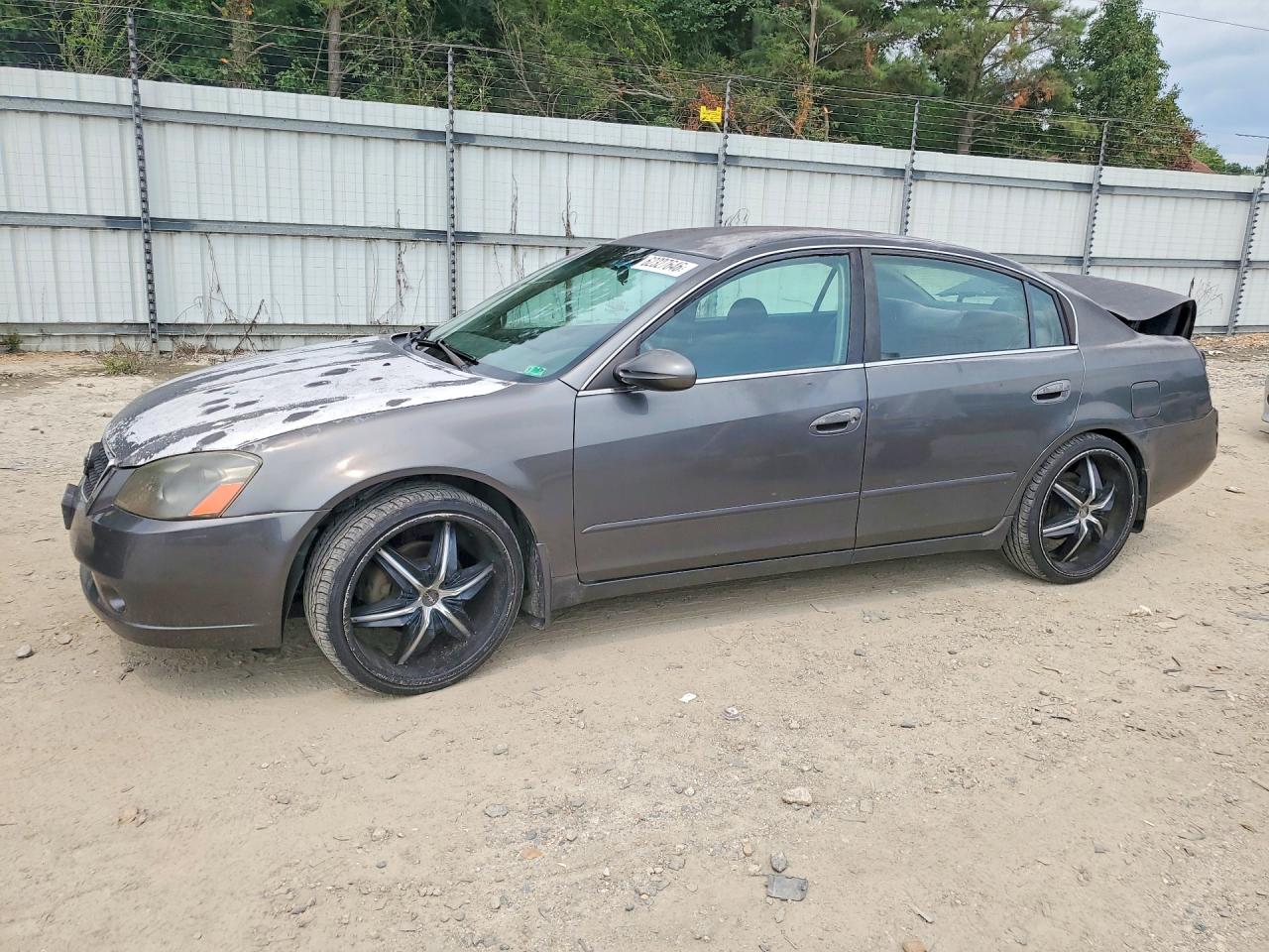 2006 Nissan Altima S, VIN 1N4AL11D26C197639 — Rear end